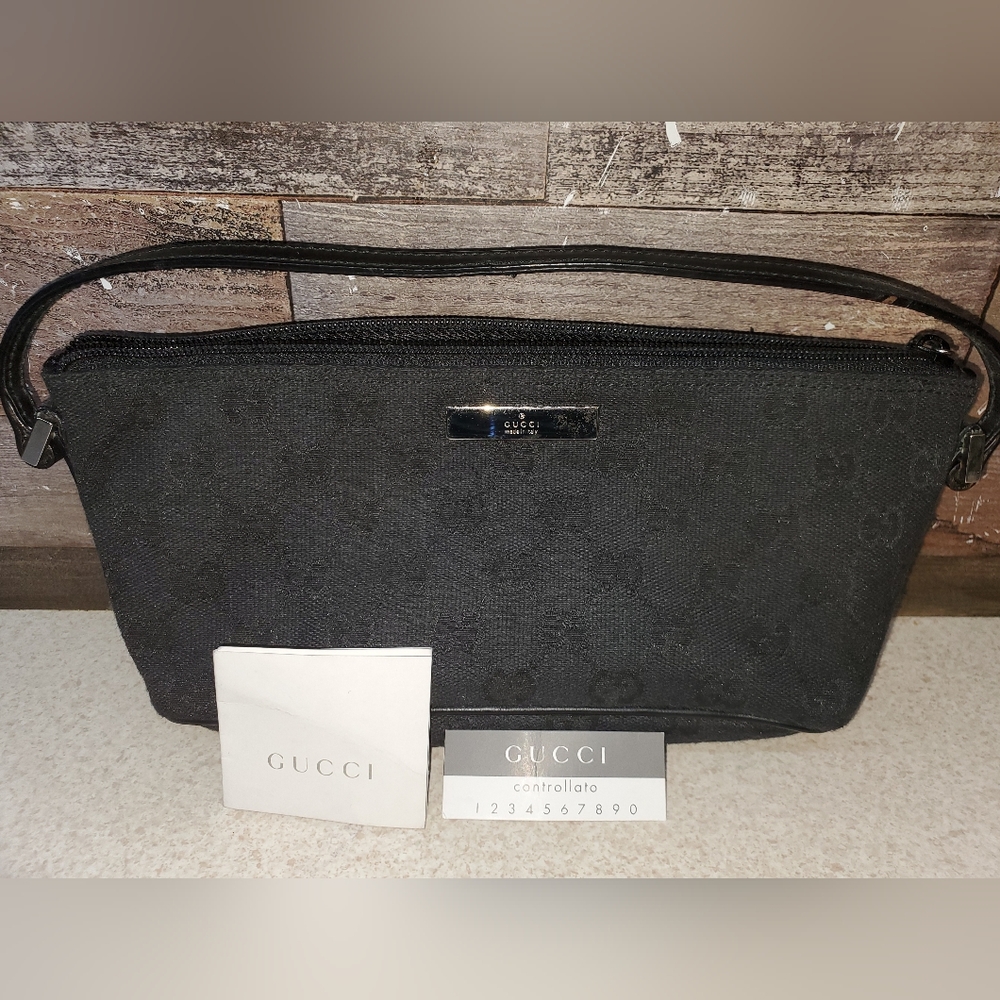 Black Gucci handbag